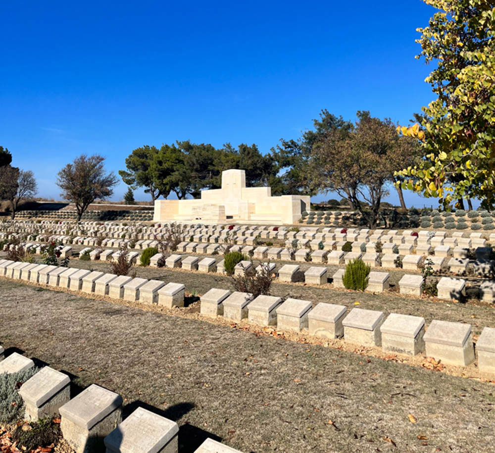 War graves and Stone of Remembrance at Lancashire Landing Cemetery
