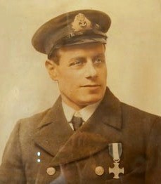 Painting of Thomas Crips VC in his Skipper's uniform.