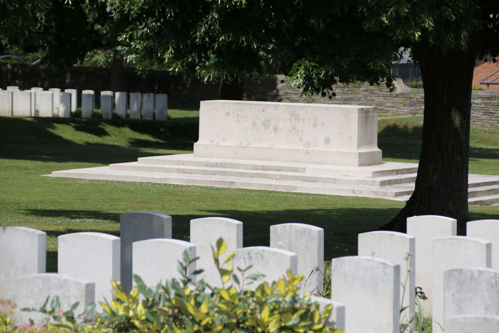 Stone of Remembrance at Loos British Cemetery
